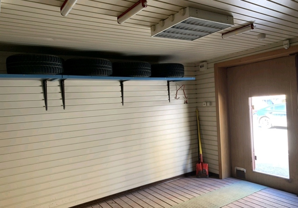 Внешняя и внутренняя отделка гаража (фото): чем обшить гараж изнутри и снаружи?