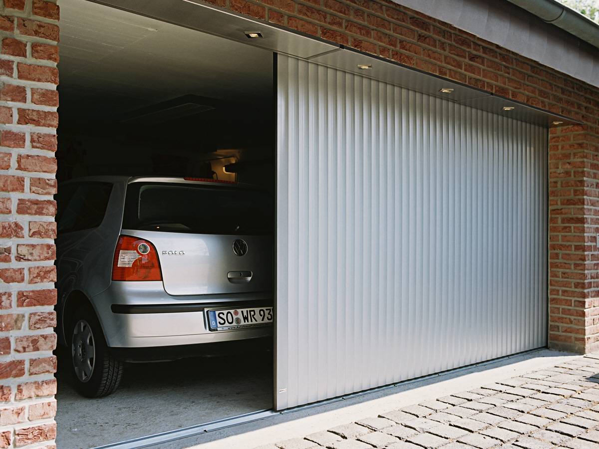 Классификация ворот для гаража, преимущества и недостатки предлагаемых моделей