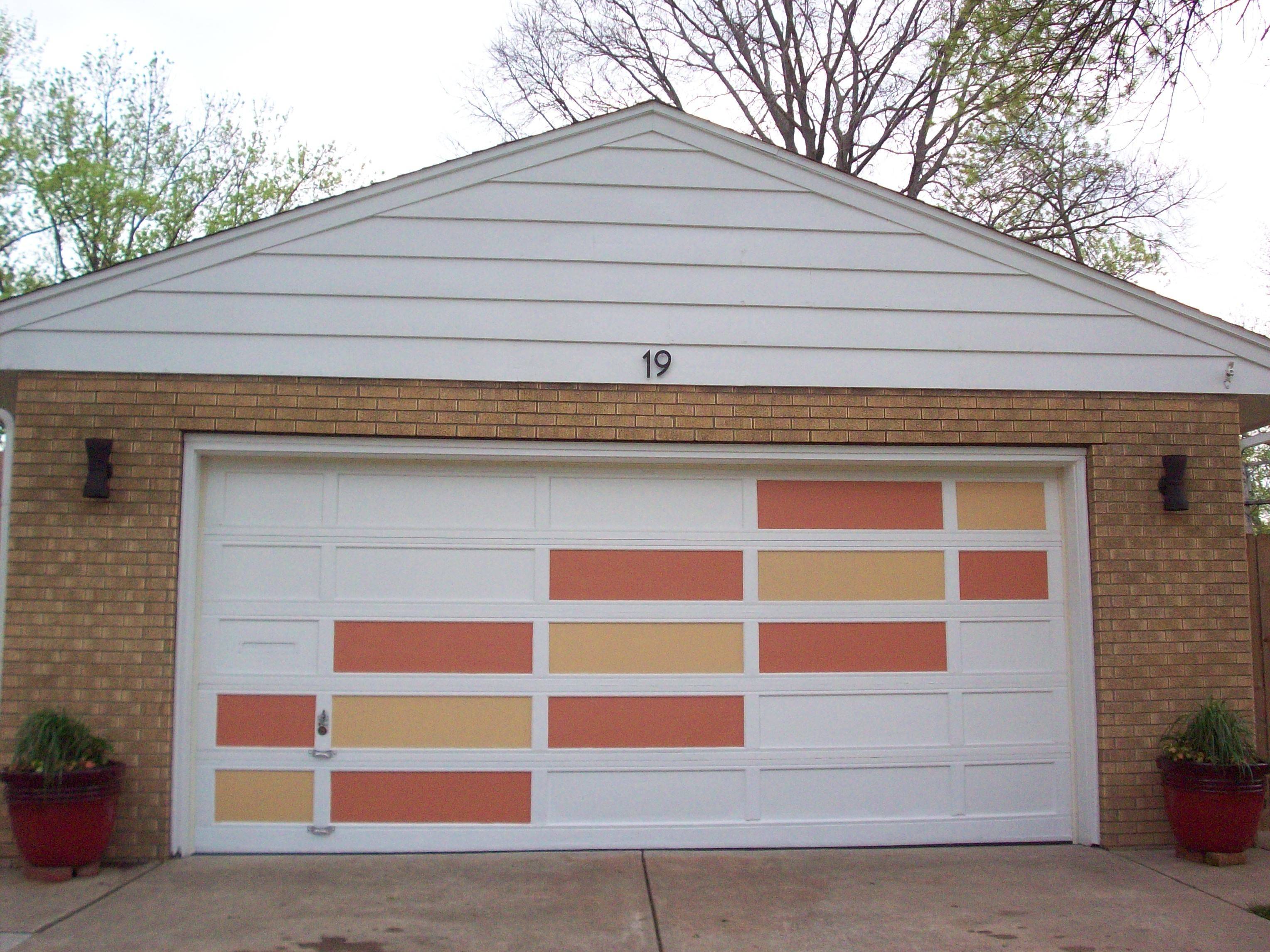 Покрасить гараж: краски для металлических конструкций и построек из камневидных материалов