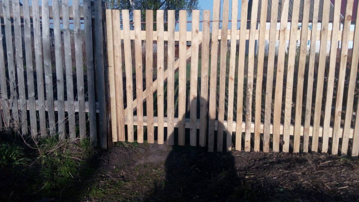 Деревянный забор своими руками - пошаговая инструкция от а до я (150 фото)