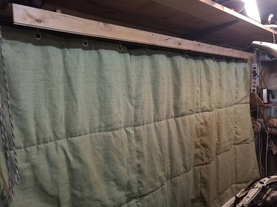 Шторы в гараж – из брезента, пфх-ткани, полиэтиленовые : как крепить и сделать электро привод гаражным шторам