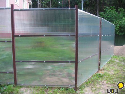 Забор из поликарбоната своими руками: фото, видео инструкция