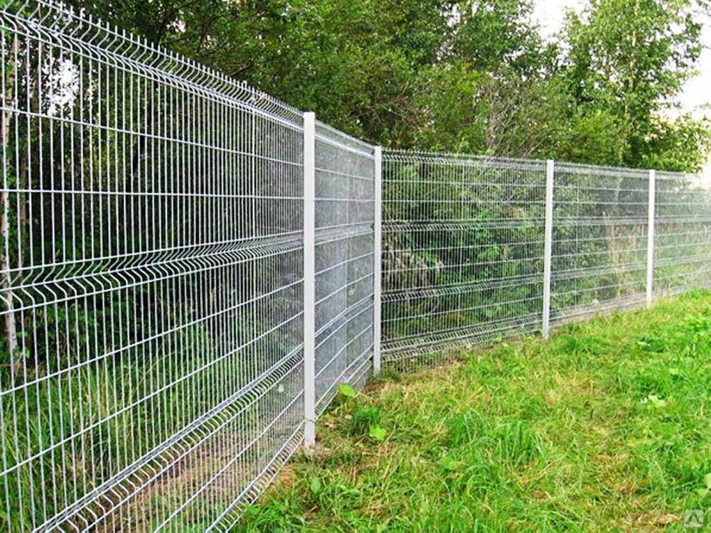 Забор 3d металлический секционный из сварной сетки, изготовление и монтаж.