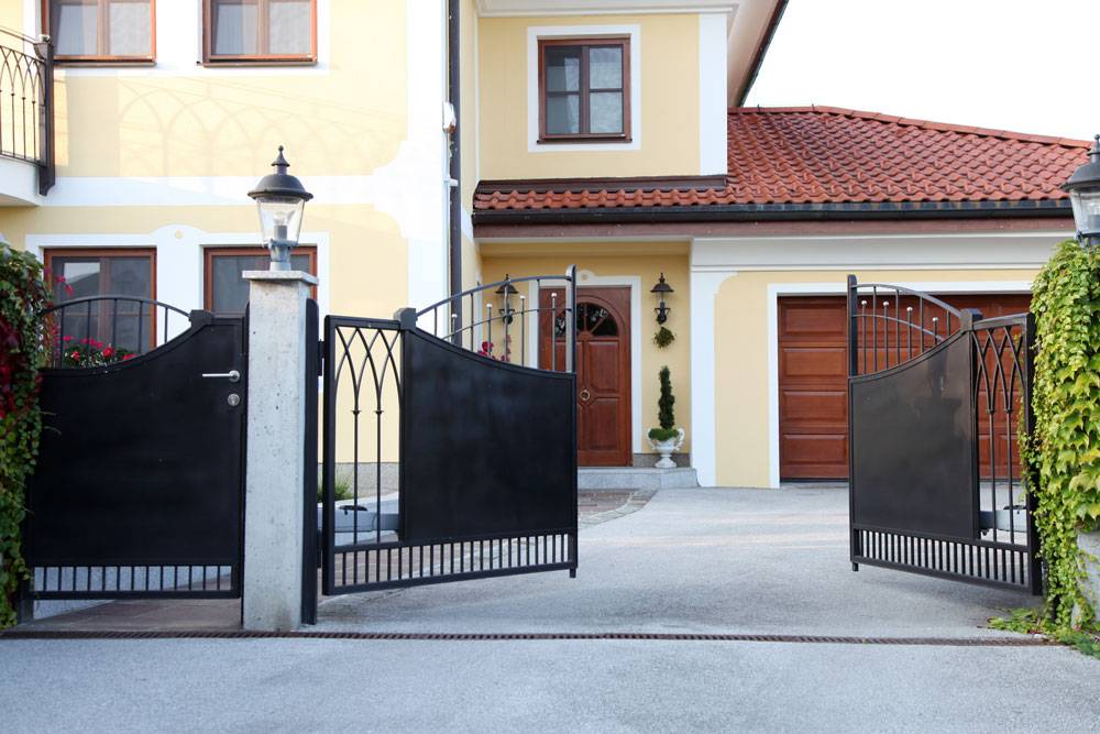 Ворота для частного дома: виды ворот, какие можно сделать самостоятельно