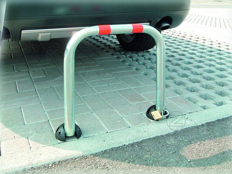 Парковочные барьеры, столбики и другие ограничители и ограждения парковки
