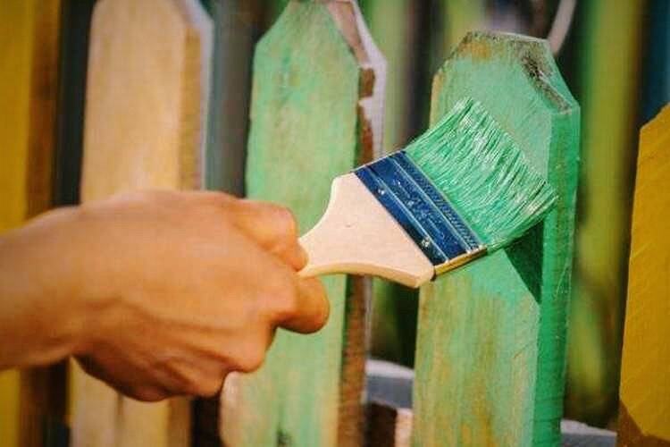 Чем обработать деревянный столб, чтобы не гнил в земле: современные и народные средства
