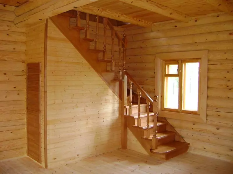 Удобные и недорогие лестницы для дома из 3 видов материала