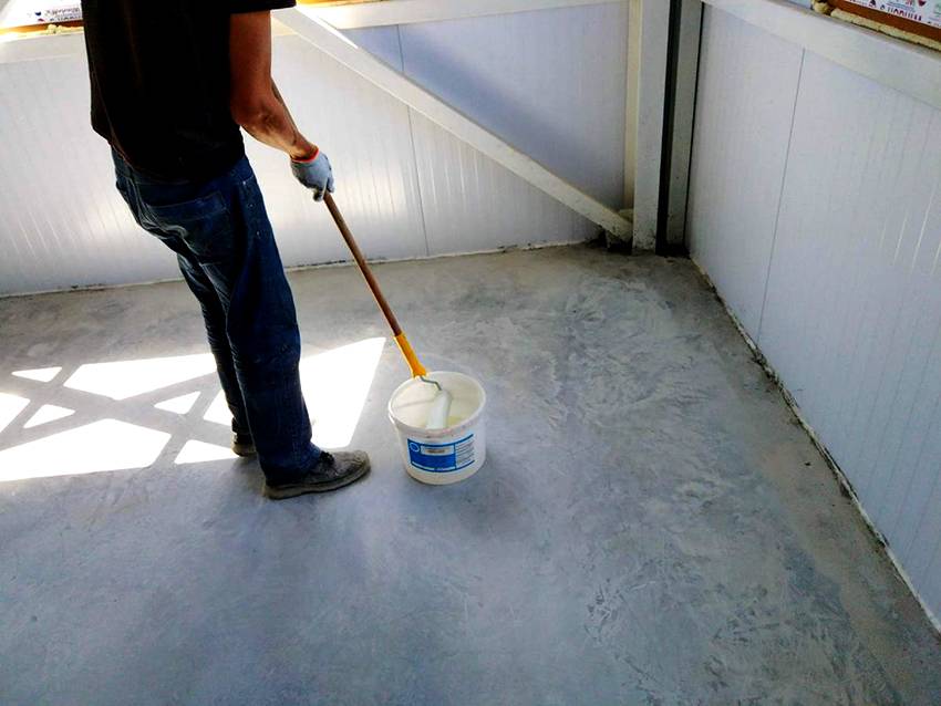 Как укрепить бетонный пол в гараже