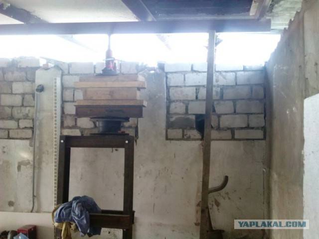 Какие есть способы поднятия крыши гаража