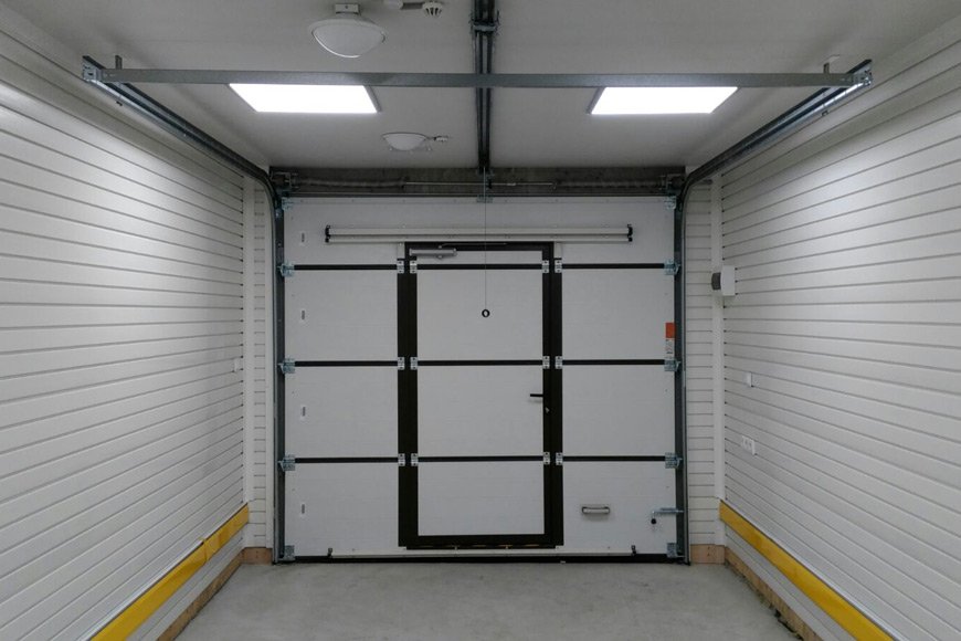 Как сделать внутреннюю отделку гаража своими руками: идеи и материалы +видео