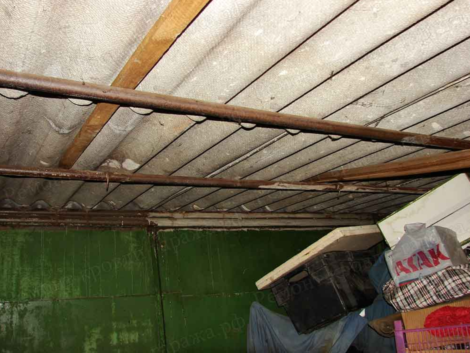 Как заделать щель на крыше гаража