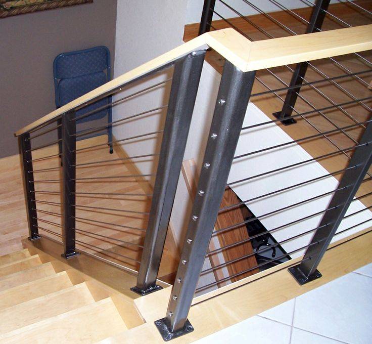 Перила для лестницы из металла: надежно, красиво, привлекательно – советы по ремонту