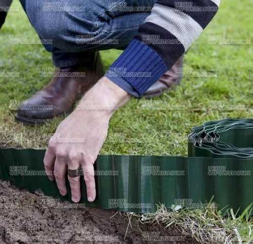 Преимущества пластикового бордюра для обрамления плиточных садовых дорожек