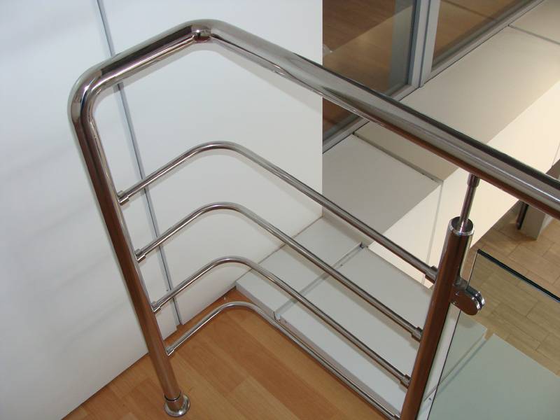 Делаем хромированные и алюминиевые ограждения лестниц - блог о ремонте