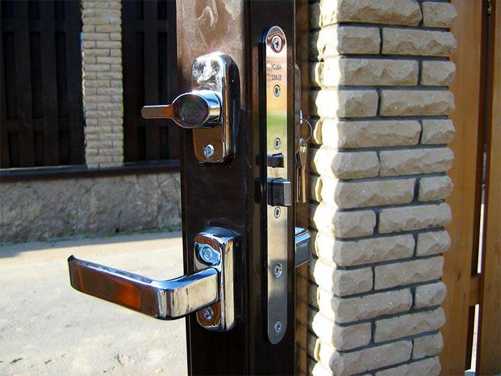 Установка и монтаж электрозамка на дверь или калитку своими руками: виды и особенности замков