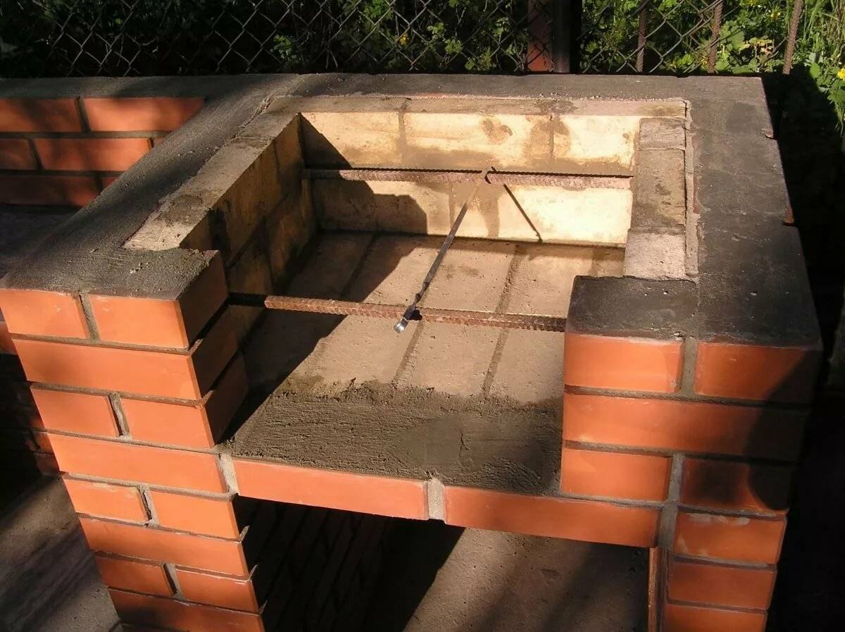 Барбекю из кирпича своими руками