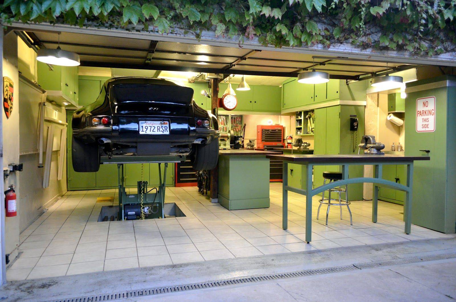 Идеальный гараж. Мастерская в гараже. Обустройство гаража. Современная мастерская гараж. Красивый гараж внутри.