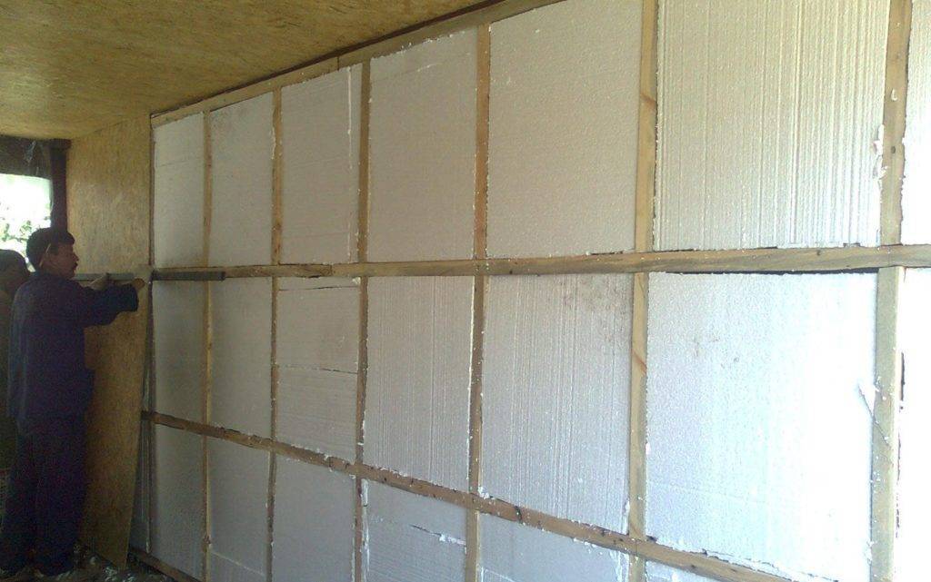 Утепление потолка в гараже изнутри: недорого пеноплексом своими руками и пенопластом