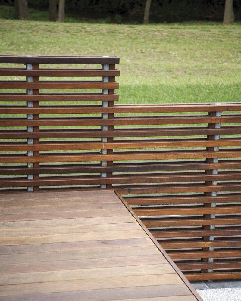 Декоративный забор для дачи из дерева: ограда для дачи и сада
 - 25 фото