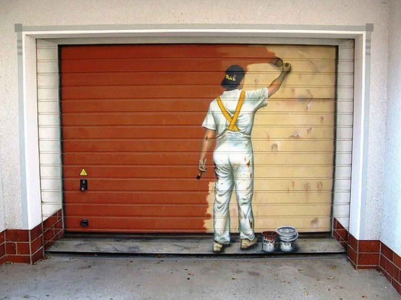 Как правильно выполнить покраску гаражных ворот
