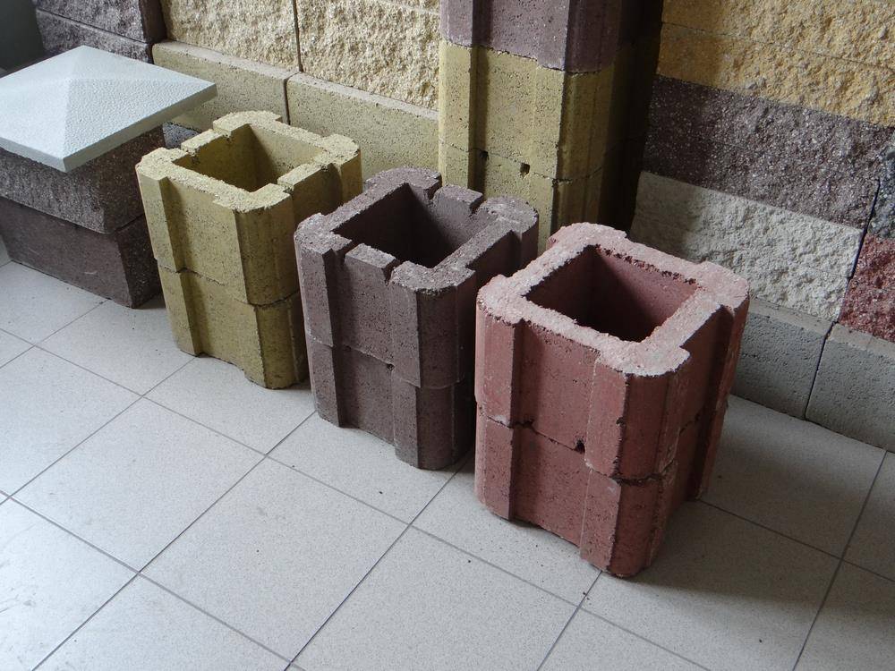 Блоки для столбов забора: бетонные, декоративные, наборные