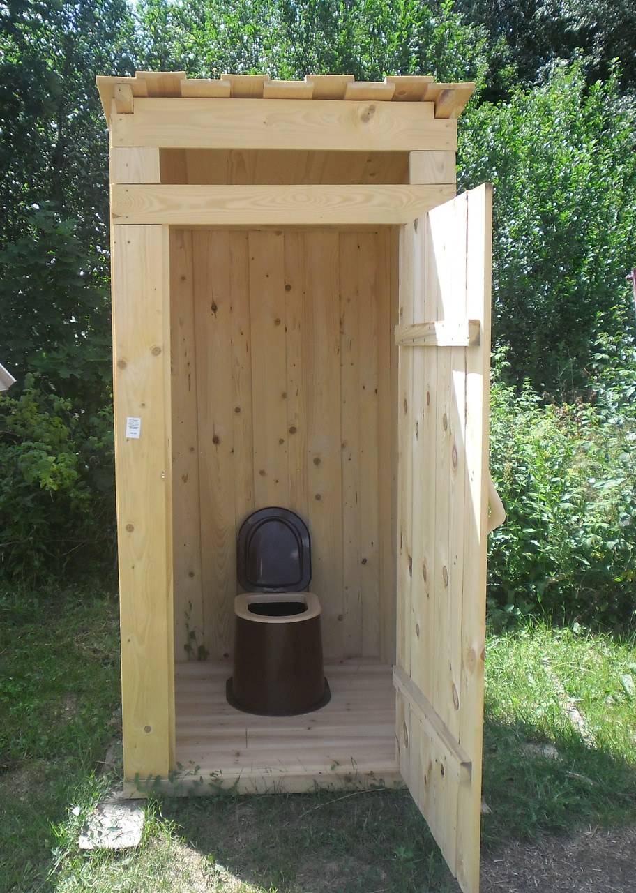 Куплю туалет б у. Туалет для дачи. Летний туалет. Уличный туалет для дачи. Садовый туалет деревянный.