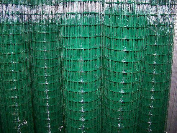 Как установить пластиковую сетку на забор?